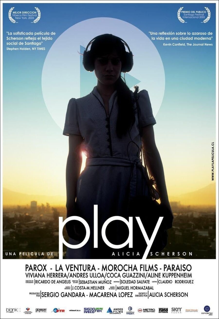 Cartel de Play - España