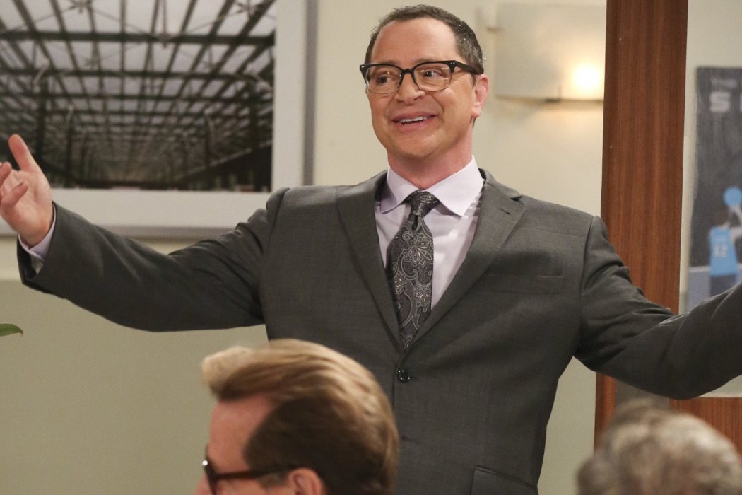 El presidente Siebert (Joshua Malina)